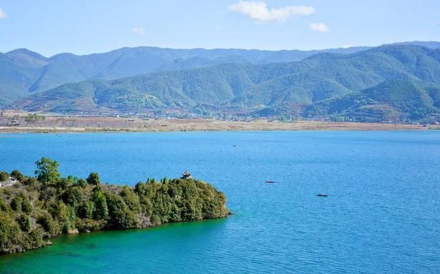 美景|「文旅四川」唯有美景愈人心，趁夏天没结束，去打卡甜蜜泸沽湖