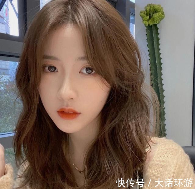 直发 2021发型风向标短直发更受欢迎,刘海又重回巅峰,气质更A了!