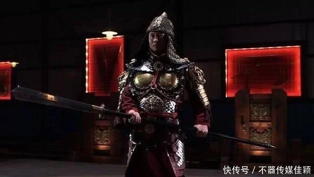 古人都力大无穷?为啥古代100斤兵器,现代人拼命也拿不动?