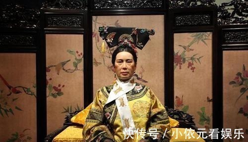 启功大书法家！启功见“清华园”三字后，为何长叹一声：清王朝怎能不完啊