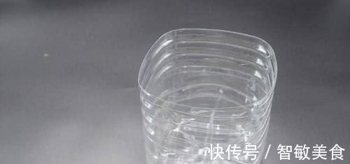 实用|空油桶上穿2根绳子，真是厉害了，解决了困扰大家的一大难题，实用