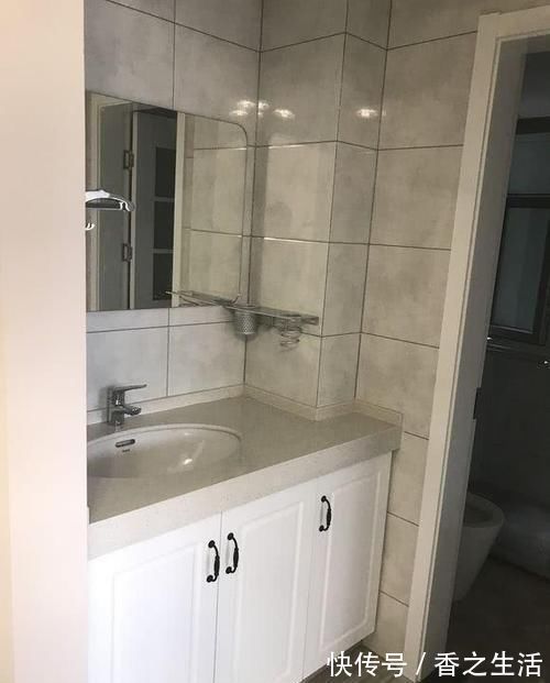 柜子|新房装修没做吊顶,改做了很多柜子却被亲戚点赞,忍不住先晒晒