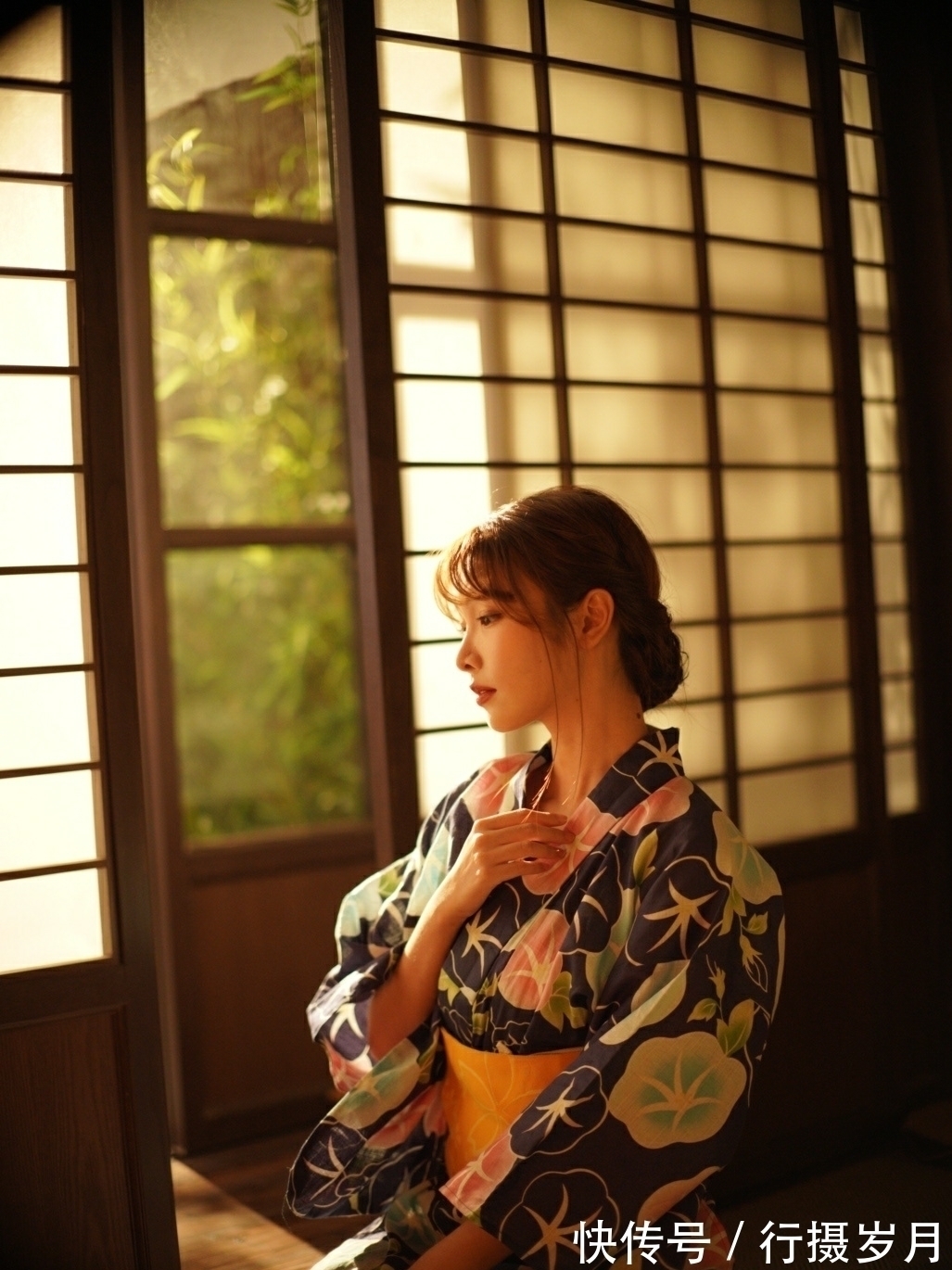 凝眸$浅唱轻吟,只为穿越千年的轮回和那遥寄彼岸的深情