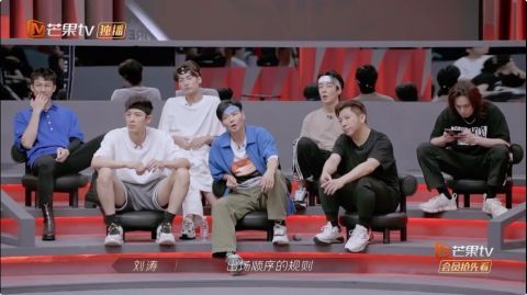 黃貫中|熱狗力挺趙文卓，陳小春為胡海泉解圍，日久才能見人心