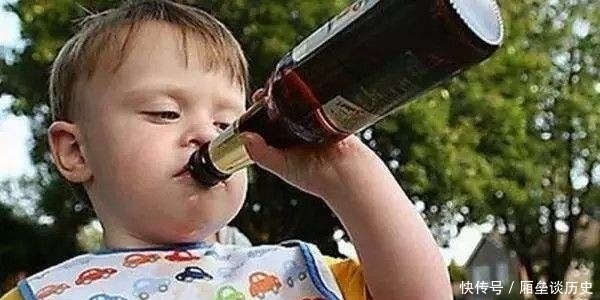 孩子|若别人这样逗引你家孩子,家长要直接拒绝,别因为面子让孩子受伤