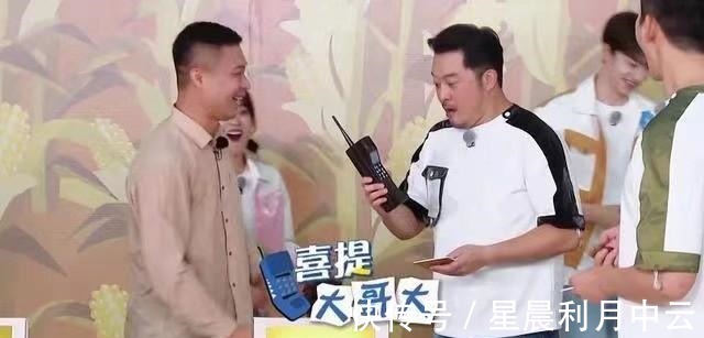 新《跑男》出現(xiàn)鄧超海報(bào)，鄧超和李晨連線，baby一聲哥讓粉絲淚奔