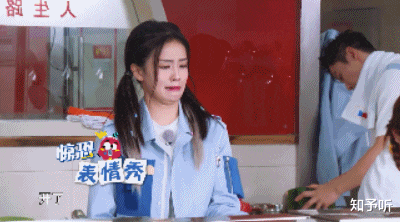 白鹿做菜離鍋3米遠(yuǎn)，看得人心驚肉跳，還不如安安靜靜做個(gè)美少女！