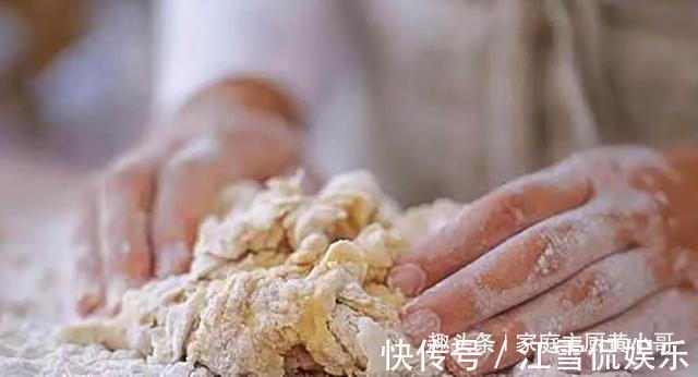 好吃|电饼铛烙饼总发硬,原来错在此处,面点师教你一招,柔润又好吃