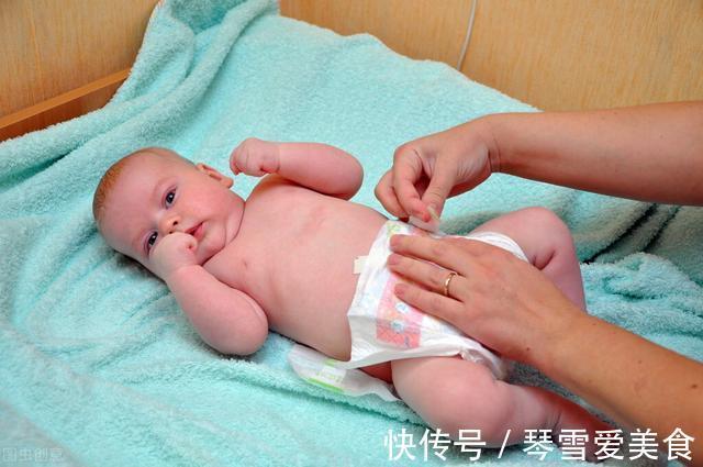 晾干|婴儿拉完臭臭后,用水洗还是用湿巾擦?踩过坑的妈妈才知道的做法