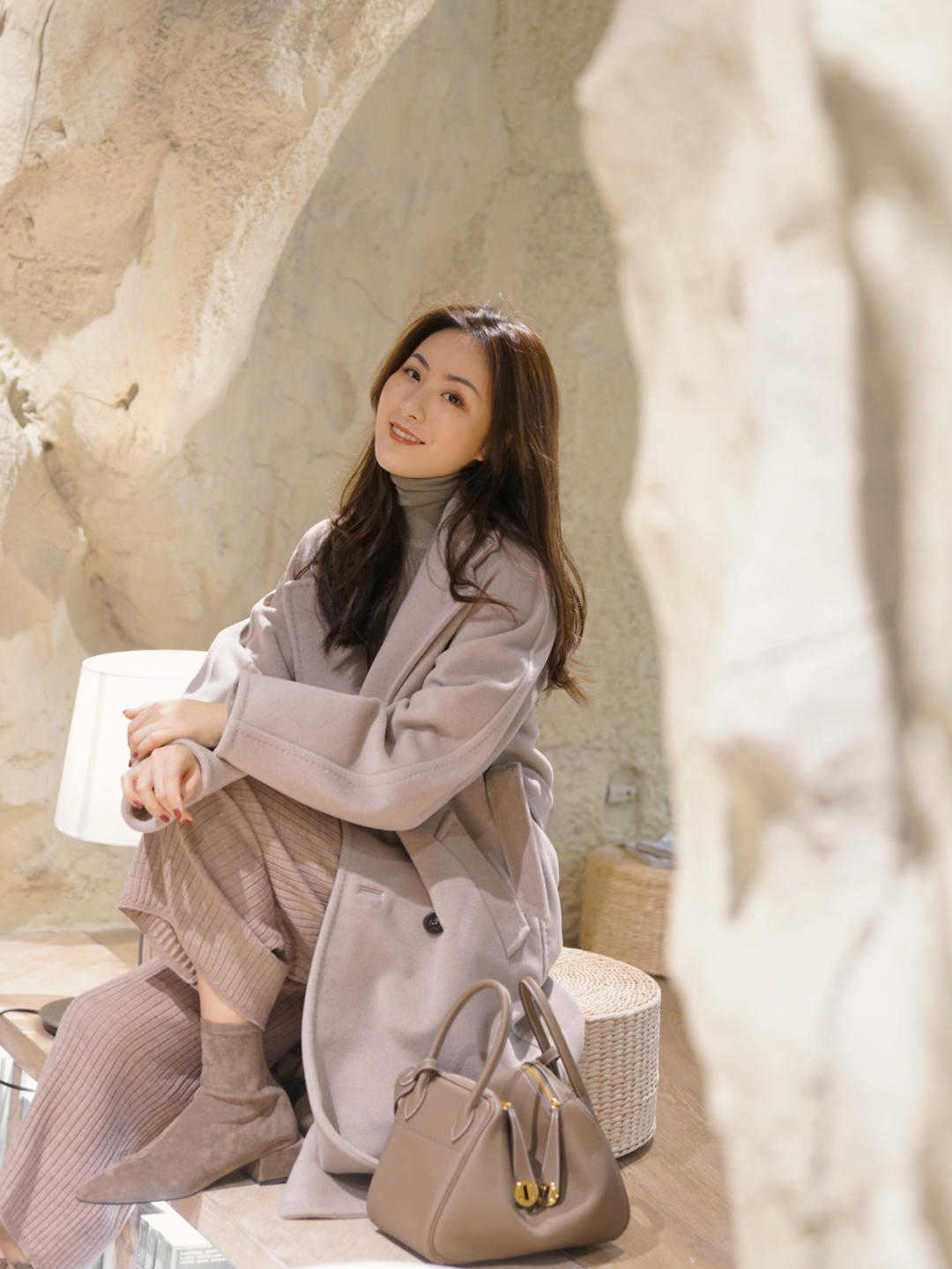 小白|“色彩小白”千万别错过燕麦灰,既有亮点又有辨识度,格调超大气