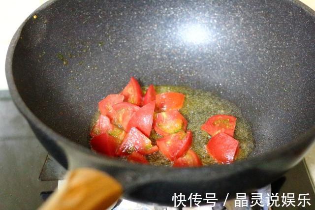 晚餐|一家三口的晚餐,4道家常菜荤素搭配,开胃又下饭,好吃又营养