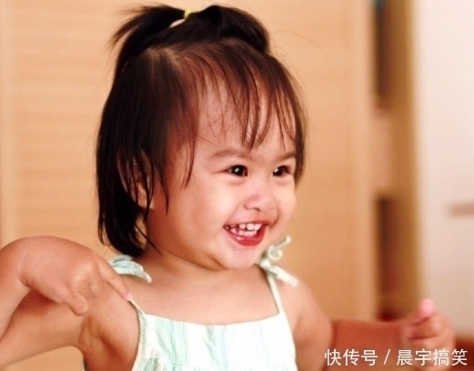 小森碟|有一种遗传叫“和奶奶长得像”，不止继承了美貌，也还原了神态