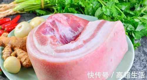 买五花肉,选上五花还是下五花?差别很大,选错难怪做菜不好吃