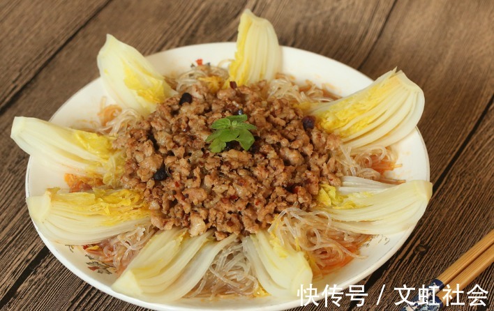 一道菜|在夏季受欢迎的一道菜，肉末粉丝蒸娃娃菜，少油少盐更健康