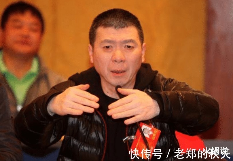 繁体字@冯小刚呼吁要救传统文化需恢复繁体字,易中天先写出这四个字