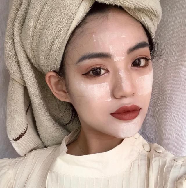 假面|你真的会用气垫吗？难怪脱妆快、假面厚重，这几个要点很重要！