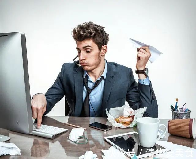 血管|血液粘稠的人，身体2处会发出信号，若没有，血管还比较畅通