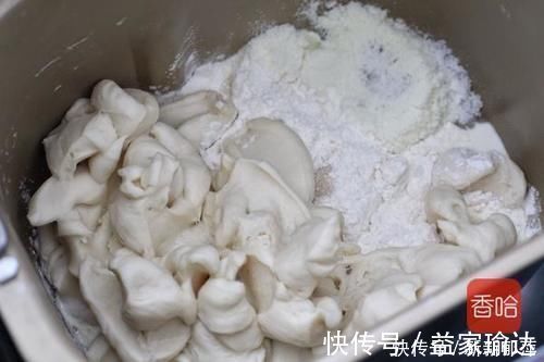 面包店|面包店最常见的面包自己做，真材实料吃得放心，食材做法都简单