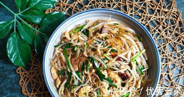 秋冬|秋冬少吃丝瓜冬瓜多吃这菜，便宜又营养，不放肉也很香，儿子爱吃！