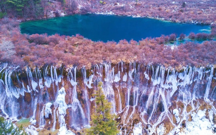 雪山|彩林冰川，雪山温泉，藏羌古城，川西的冬天美过瑞士