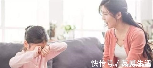 熊孩子摔坏亲戚手办，奶奶开启“护犊子”模式，听到赔偿价格懵了