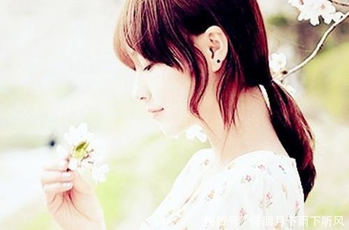 何其|七首淡然诗人生二字何其浅,道理三分却自清,拼将诗酒笑狂名