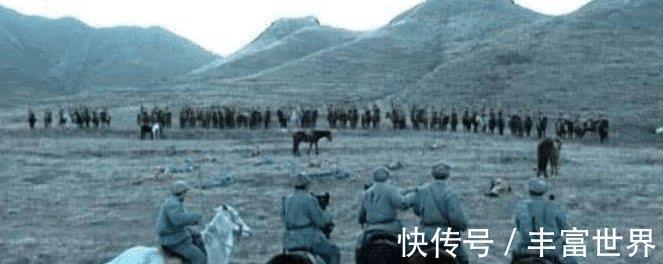 |《亮剑》因经费不足闹出不少笑话,骑兵团就俩马,李云龙当群演!