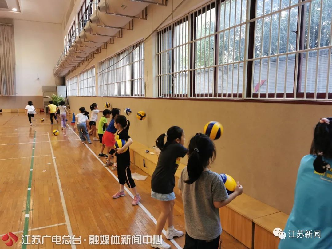 南京市琅琊路小学|书包不回家、在校晚自习……中小学生学习生活有了新变化