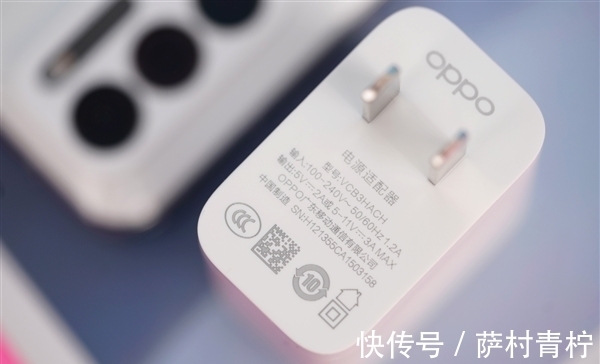 开箱|无缝隐痕可悬停！OPPO Find N折叠屏旗舰开箱图赏