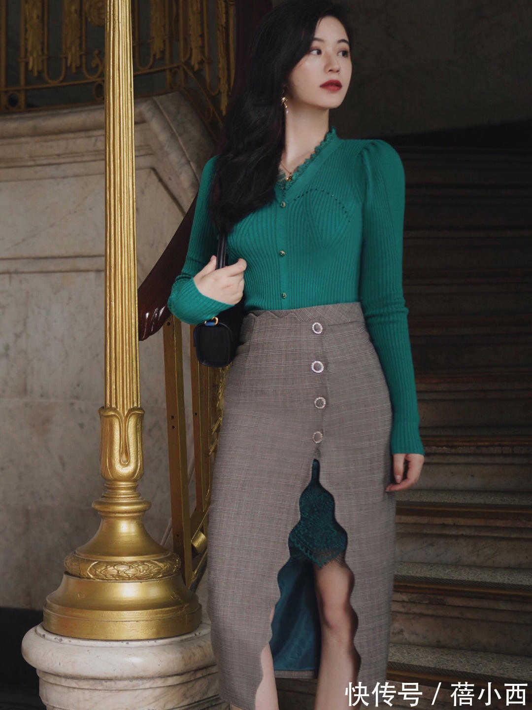 高跟鞋 开春不会穿?选择这4条半身裙就够了,简约高级还时髦,照穿就行