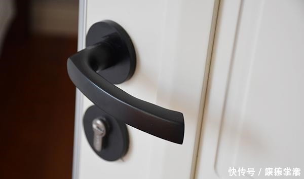 深色地板|房子装修7大误区,看完,避开这些坑!房子装修7大误区,看完,避开这些坑!