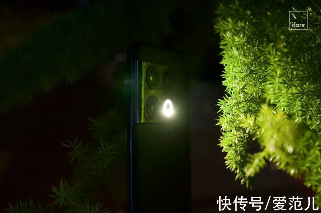 王者荣耀|一加 10 Pro 首发测评：第二代哈苏影像挺强，但它还点了新技能树？