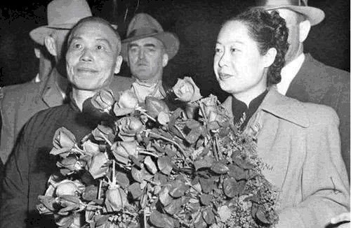 独子|母亲100岁寿辰,独子却噙着泪水说:“100岁了,却守了70年活寡”