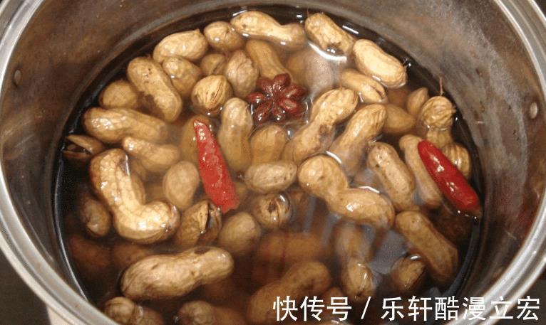 香浓|做水煮花生,不要只放食盐,多加4个料,花生更好吃,香浓入味