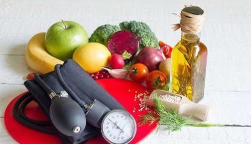 高血压患者|医生提醒:高血压患者想要血压稳定,晨起坚持“三要三不要”