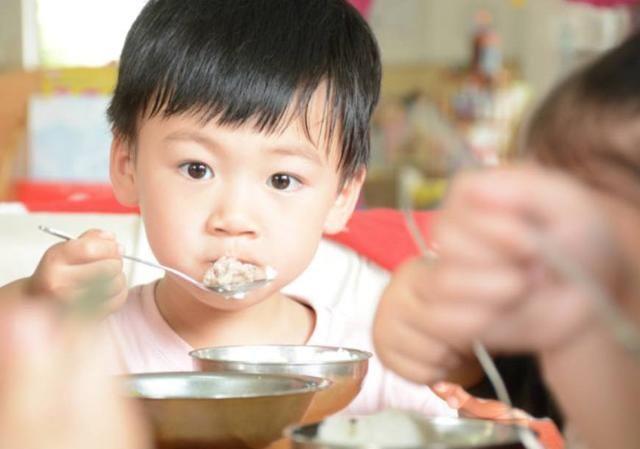 发育|3种水果“悄悄偷走”孩子身高，医生：少给娃吃，耽误孩子发育