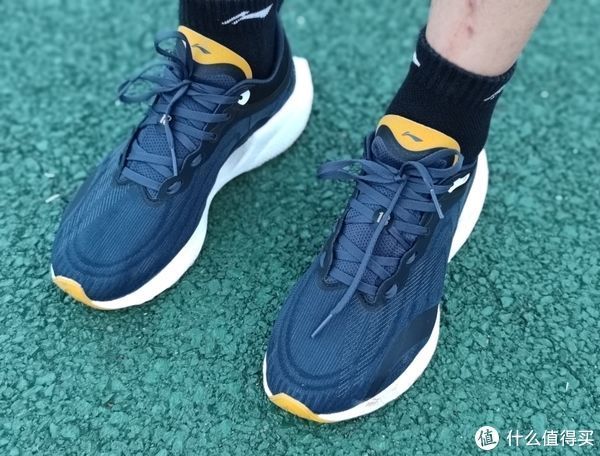 李宁 今年穿过的跑鞋,这5双最值得买!双11年度低价!