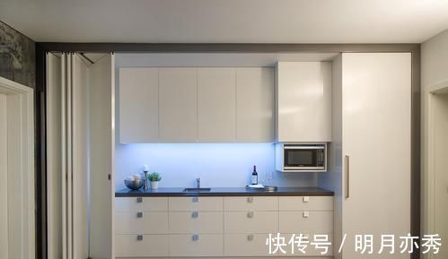 油烟|有钱人厨房早就不装推拉门,他们更爱装这种门,后悔我家装错了