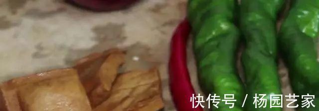 豆瓣酱|回锅肉好吃有诀窍,不能直接下锅,一定有这一步,吃起来肥而不腻