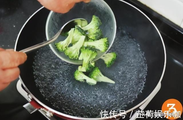 时蔬|晚餐不想炒菜，这几样食材煮一煮，配一碗蘸料，让你多吃一碗饭