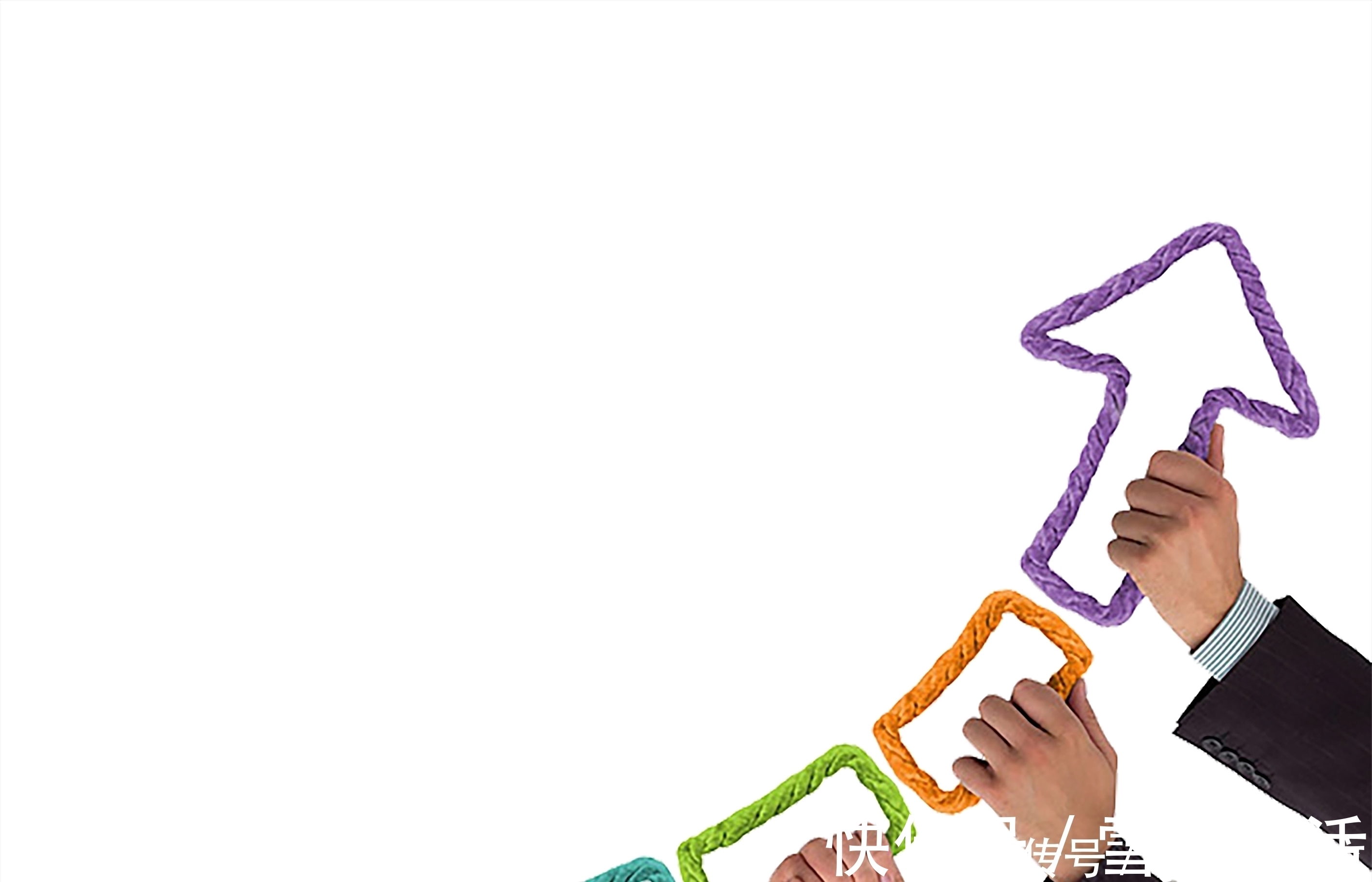 逆向思维|易经:一个人能沉得住气,潜龙勿用,终有崛起之日