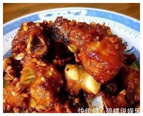 简单快捷,养胃又下饭,出锅后香飘满屋,朋友吃后点赞称不错