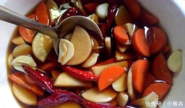 萝卜真|现在腌萝卜最合适,不放盐不放水,一天就可以吃,爽脆入味超下饭