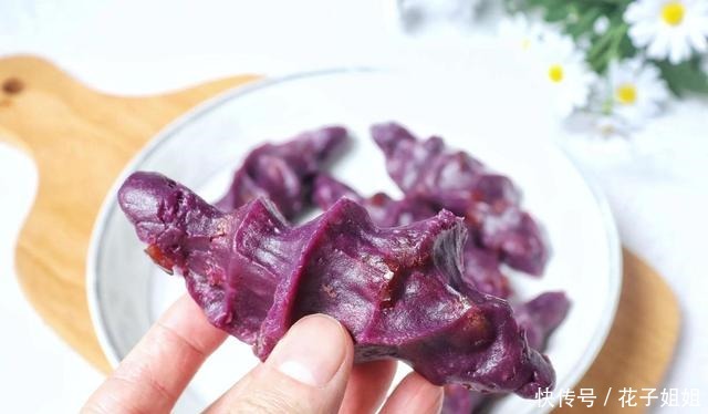 春季吃红薯不如吃它,加粉一拌一蒸,越嚼越香,主食零食两相宜!