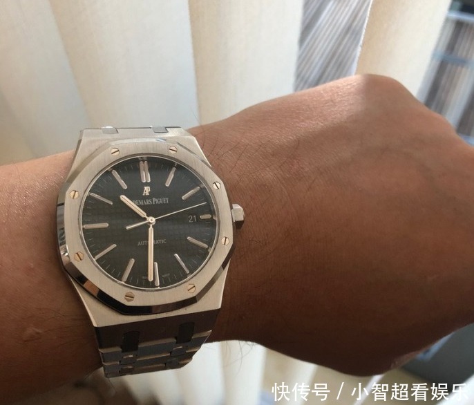 劳力士戴久了也会腻,迷上爱彼皇家橡树15400手表