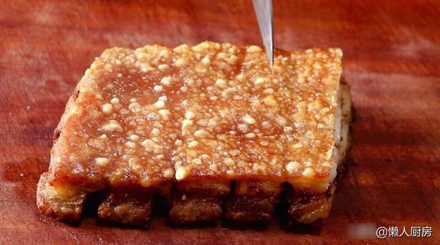 大蒜粉|夏季，我家就爱这样吃五花肉，当追剧的小零食，越嚼越香