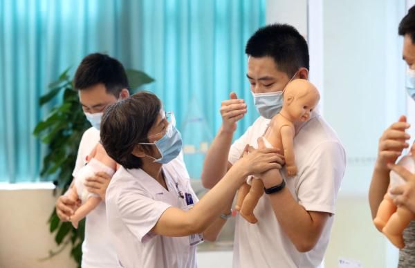 石家庄|河北石家庄：关爱孕妇健康 学习育婴知识