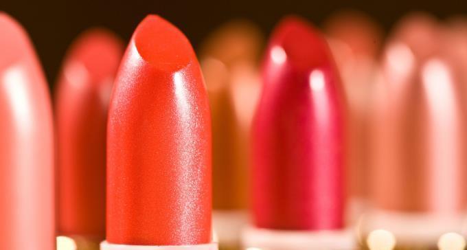 今年流行的口红有哪些?迪奥999是经典,兰蔻196超好看