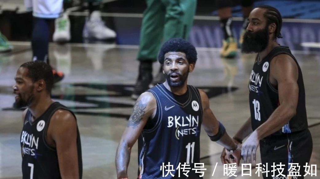比卢普斯|仅一夜！利拉德留队条件曝光，火箭名宿挺篮网明年夺冠，布克表态