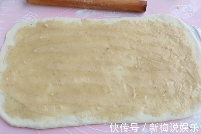 做法和馒头差不多,味道比馒头香、脆、甜、脆,当早餐吃还更营养